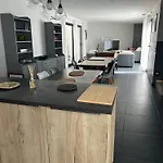 Maison De Bord De Attenante A La * Leucate
