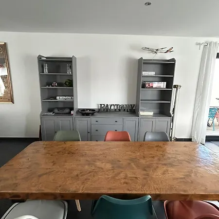 Maison De Bord De Attenante A La